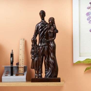 Handicraftviet Wood Family Sculpture for Home Decor, Wooden Family Stutue for Women and Men 7 Inches Tall (Family statue)