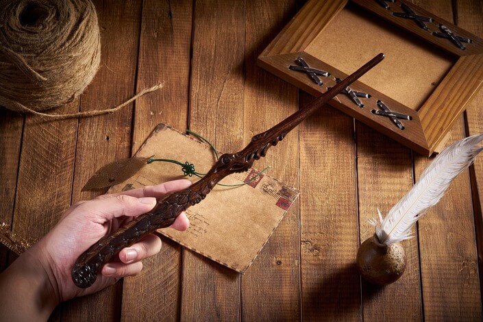 Wooden_wand_handicratviet_wand_phonix_s_tail_wand